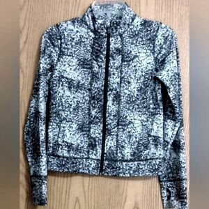 Danskin Now Girls athletic jacket size L (10-12)     11-002